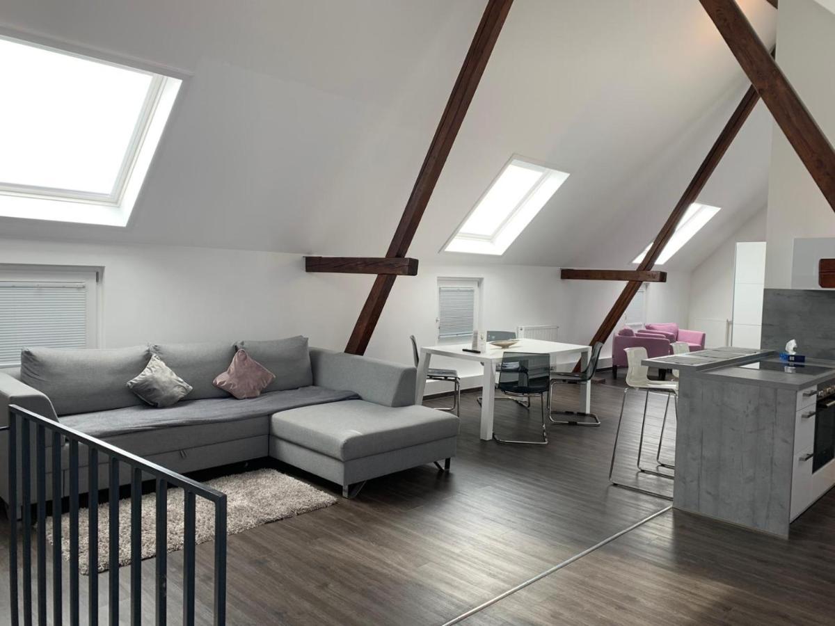 Business - Boardinghouse