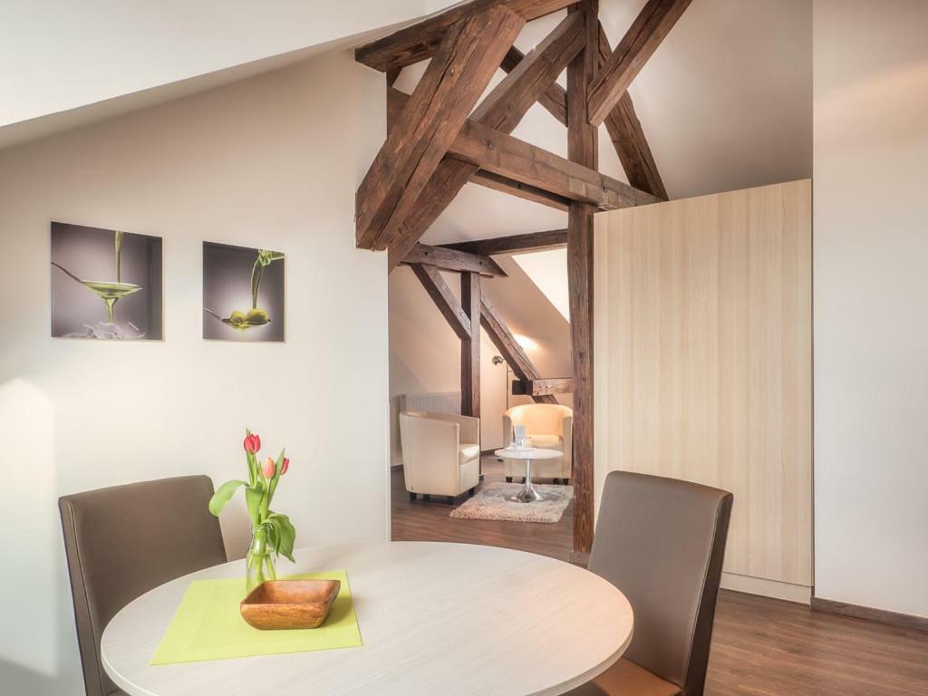 Hotel Business - Boardinghouse