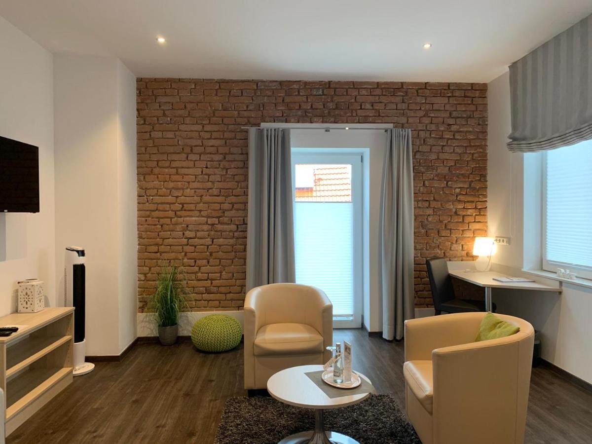 Business - Boardinghouse Hotel