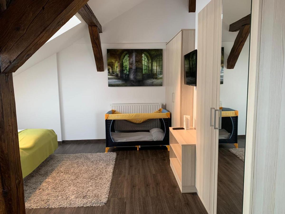 Business - Boardinghouse Hotel